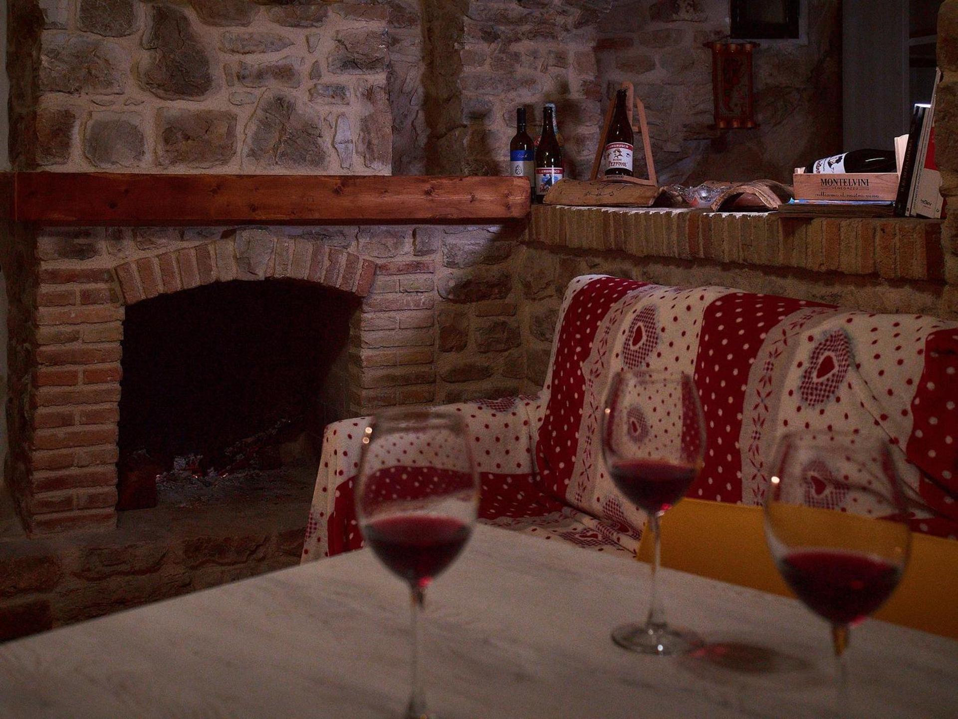 לינה וארוחת בוקר Pietra Montecorvino Il Cortiletto Del Borgo מראה חיצוני תמונה