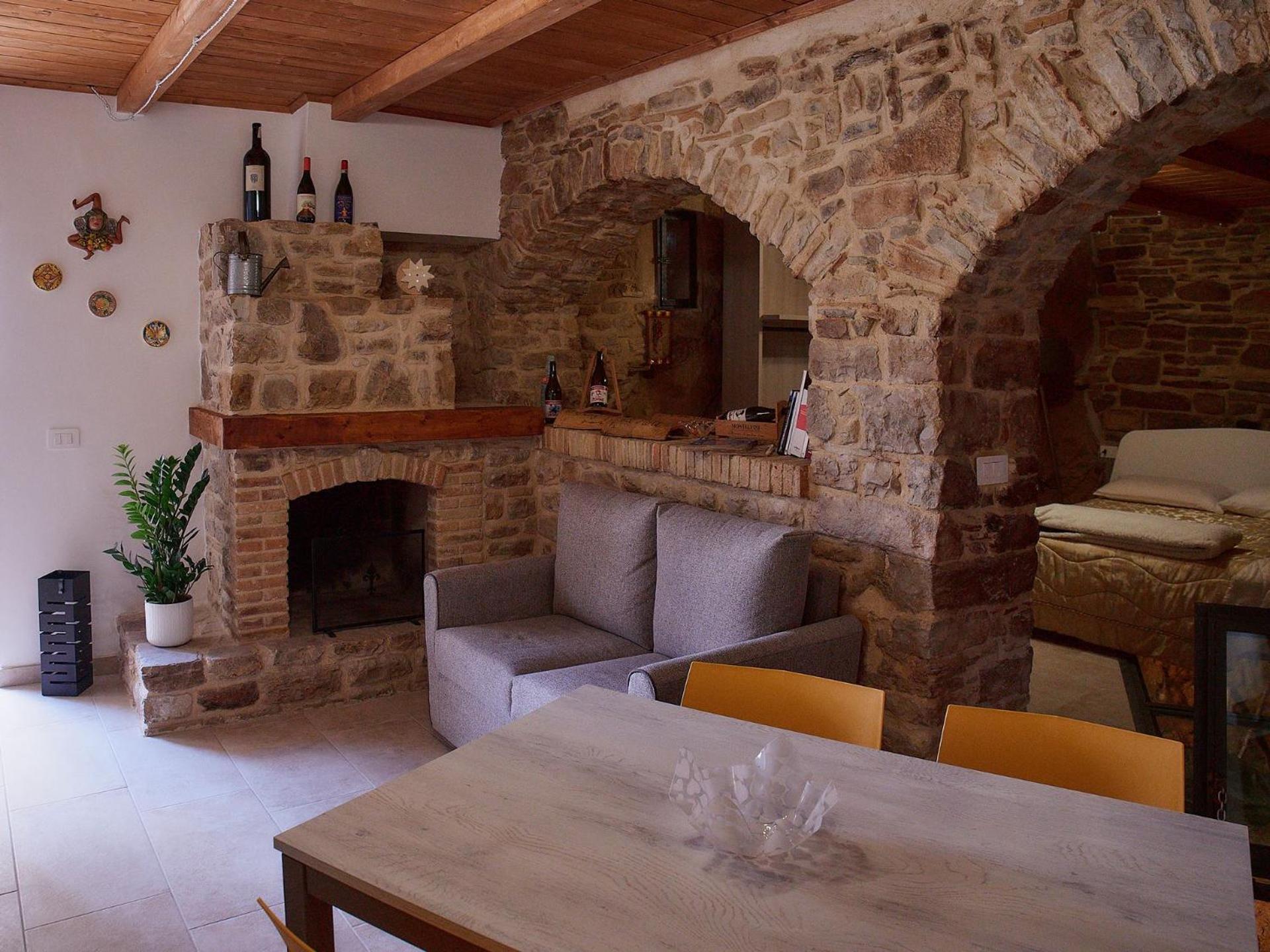 לינה וארוחת בוקר Pietra Montecorvino Il Cortiletto Del Borgo מראה חיצוני תמונה