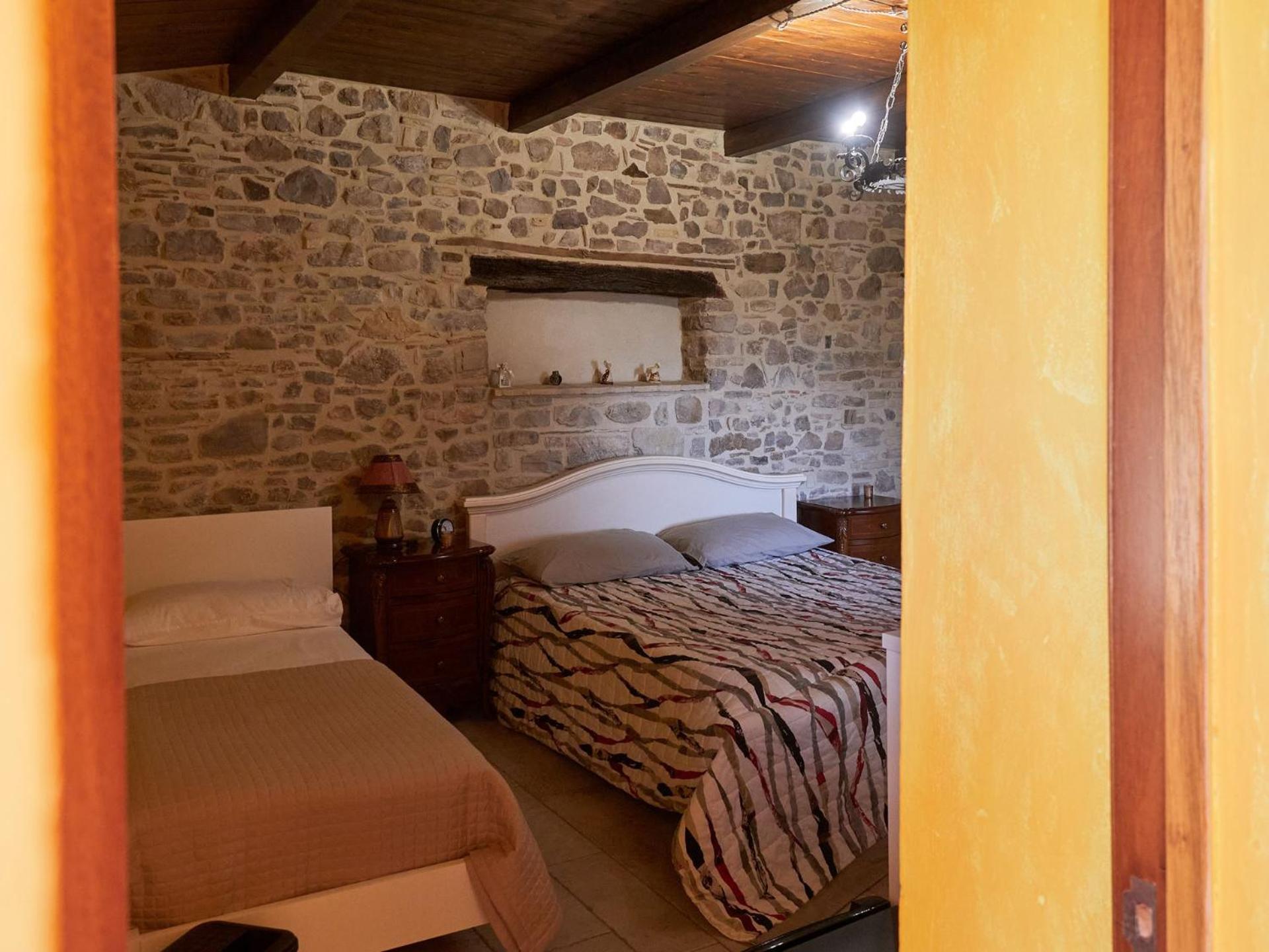 לינה וארוחת בוקר Pietra Montecorvino Il Cortiletto Del Borgo מראה חיצוני תמונה